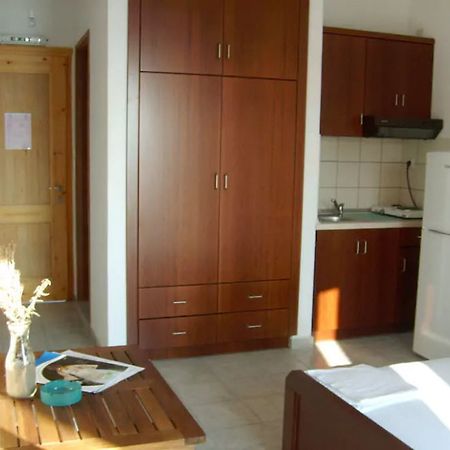 To Kamari Apartment Aspous ภายนอก รูปภาพ